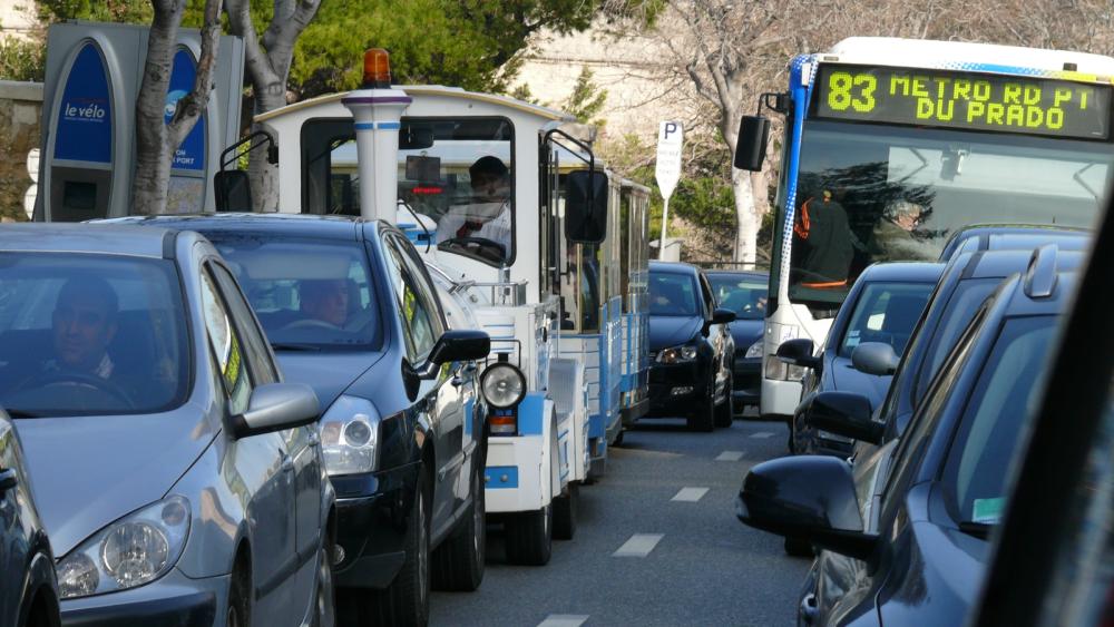 Bus-voitures-Marseille